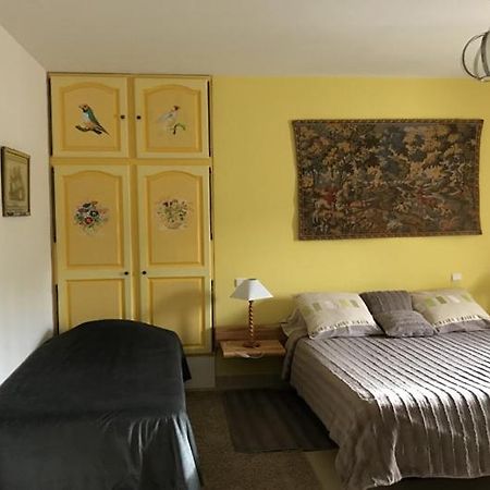 Chambre D'Hotes La Brunetiere Greoux-les-Bains Exterior photo